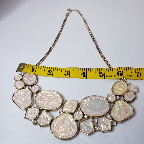 Claire's Bib Necklace Iridescent Ivory Gemstones Gold Tone Metal Shimmer - Picture 7 of 14